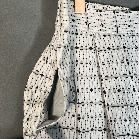 Hudson North Linen/cotton shorts. Size M - Picture 3 of 6